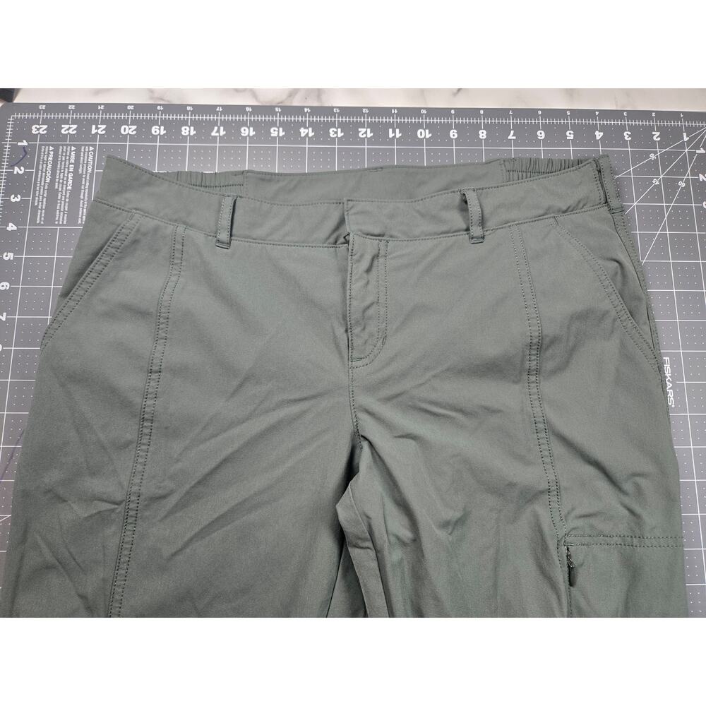 Kirkland Signature Women's Travel Ankle Pants Size 8 Green Utility Hiking